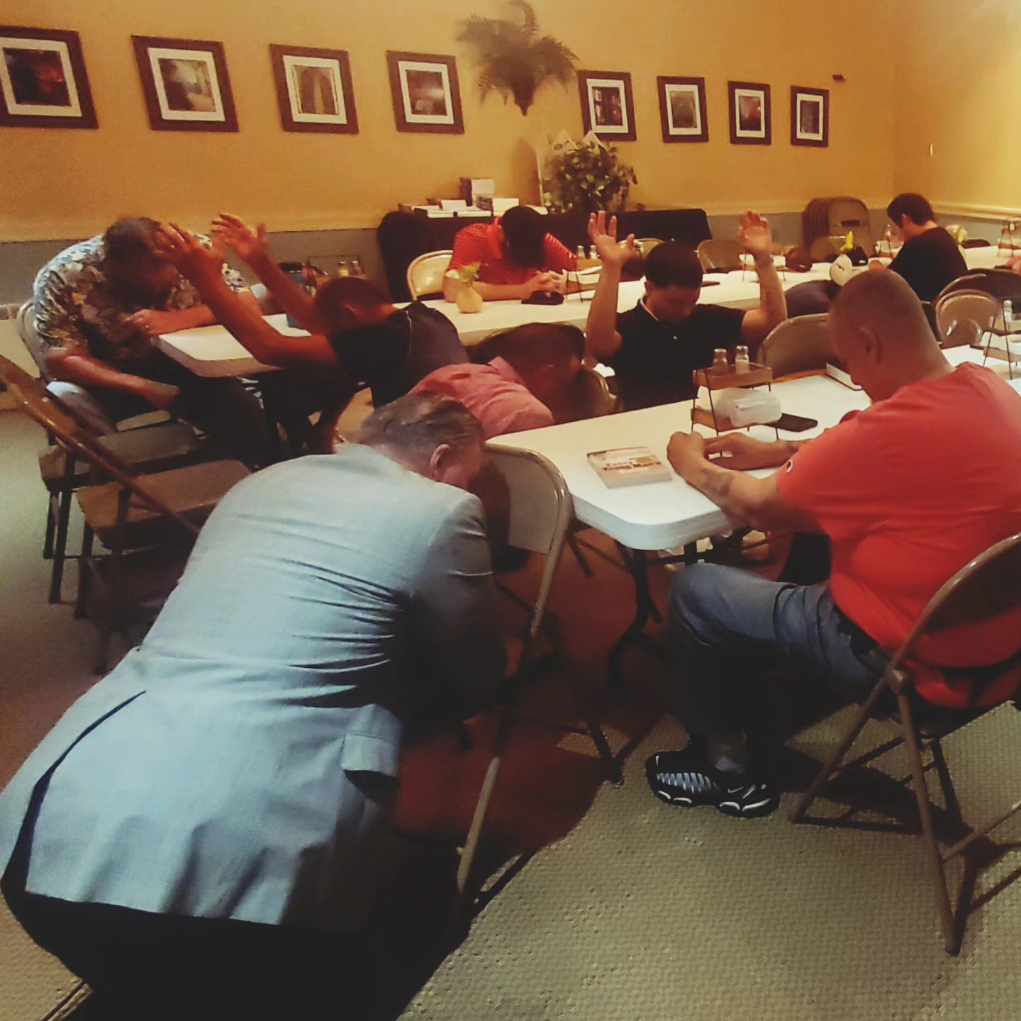 men on their knees pic